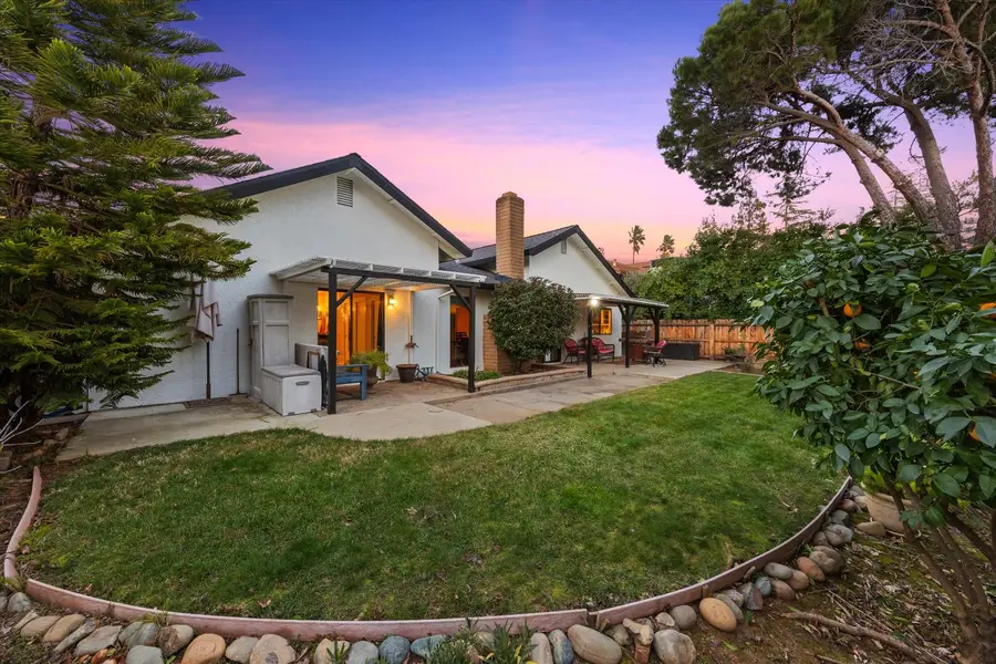 9328 N Winding Oak Drive, Fair Oaks, CA 95628 - Image #2