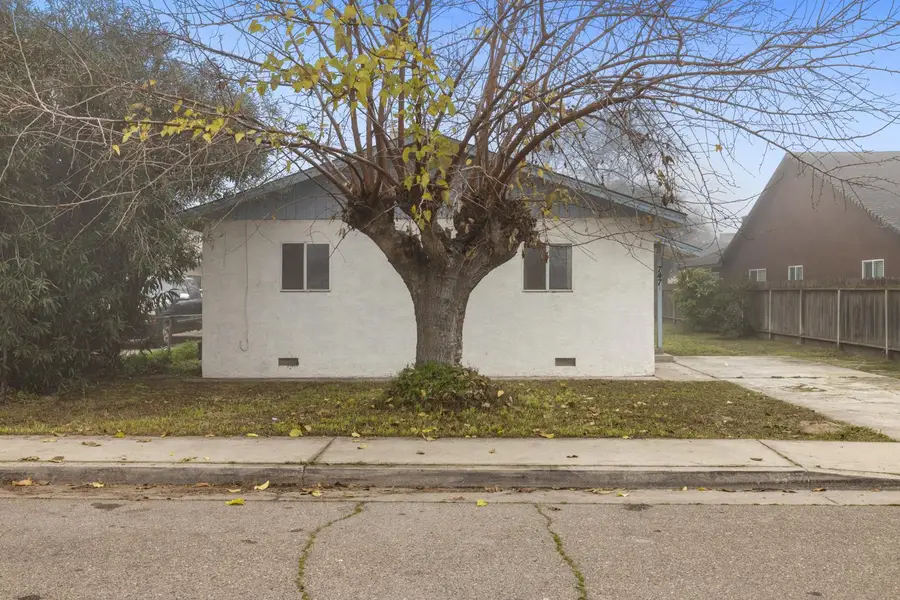 747 Prusso Street, Livingston, CA 95334 - Image #2