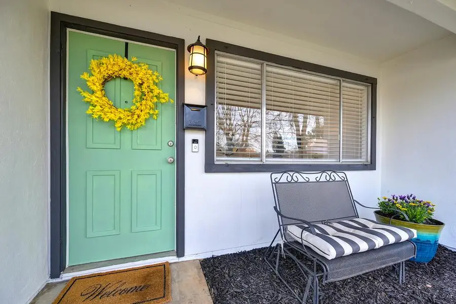 9757 Beachwood Drive, Orangevale, CA 95662 - Image #2