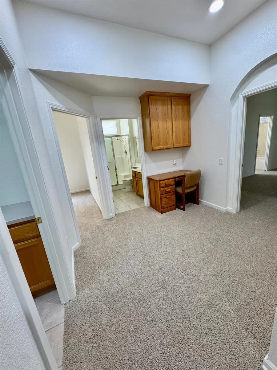 325 Savannah Court, Roseville, CA 95747 - Image #3