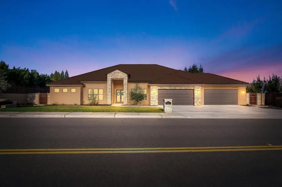 10407 Fox Borough Drive, Oakdale, CA 95361 - Image #2