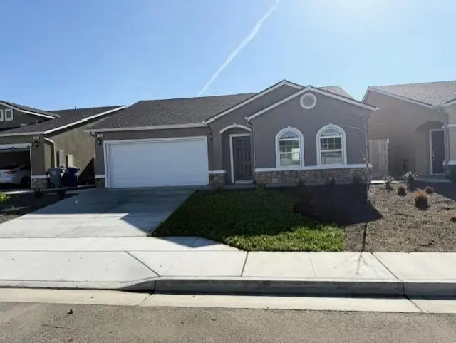 1224 E Orange Street, Avenal, CA 93204 - #1