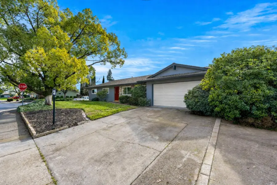 9012 Plaza Park Drive, Elk Grove, CA 95624 - Image #2