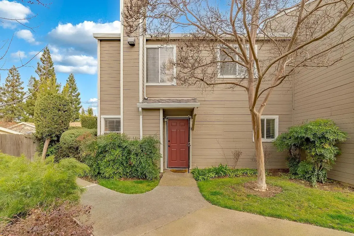 9101 Newhall Drive #31, Sacramento, CA 95826 - Image #1