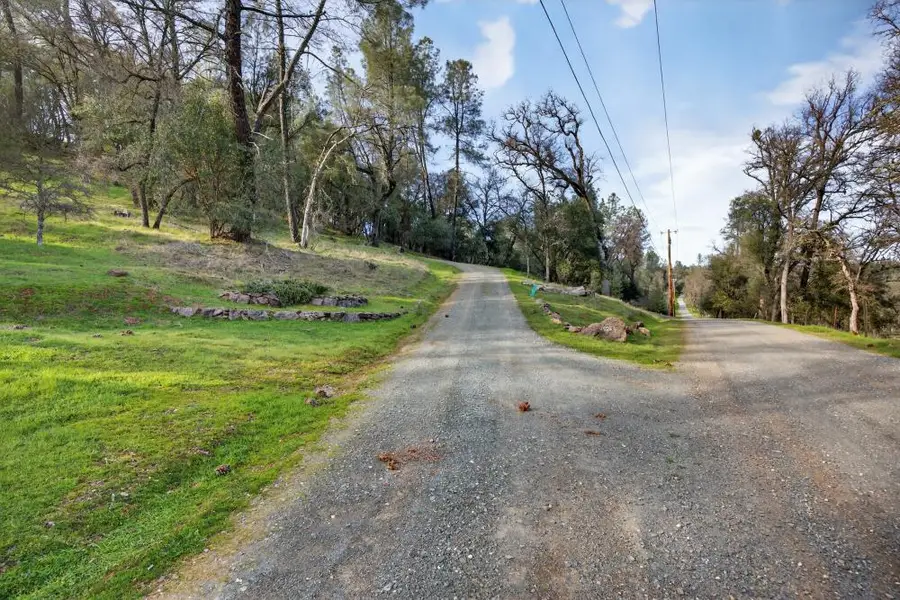 20954 Clifford Road, Grass Valley, CA 95949 - #2