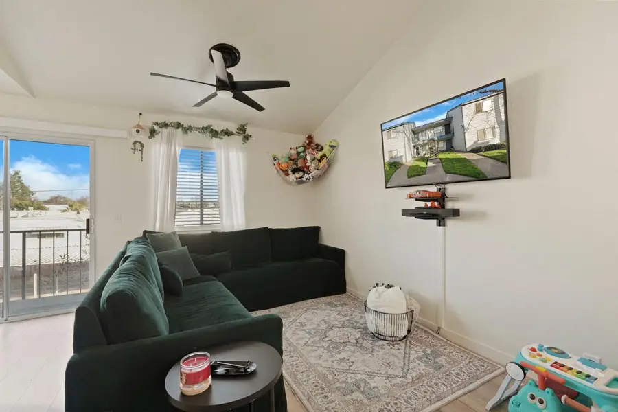 445 Almond Drive #108, Lodi, CA 95240 - Image #2