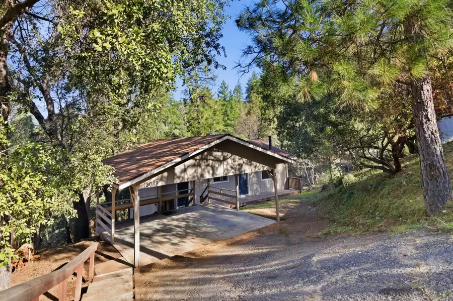 19088 Hillhaven Rd, Tuolumne, CA 95379 - #3