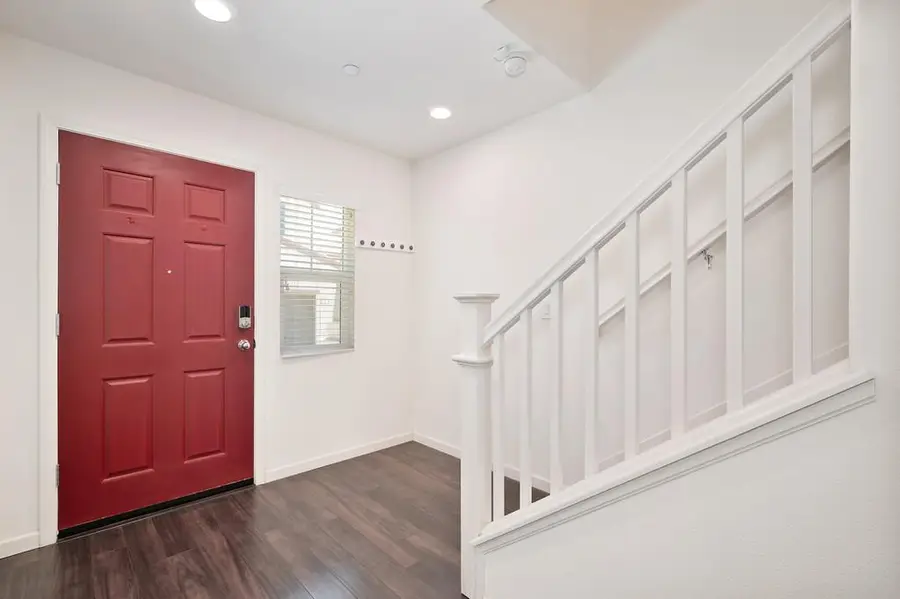 9 Captains Gate Pl, Sacramento, CA 95835 - #3