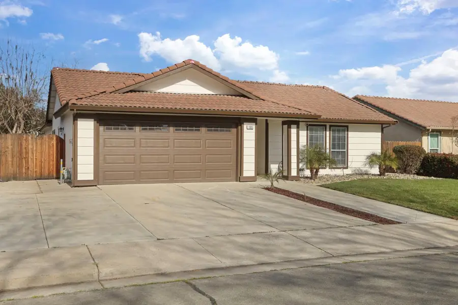 181 W Willow Creek Drive, Tracy, CA 95376 - Image #2