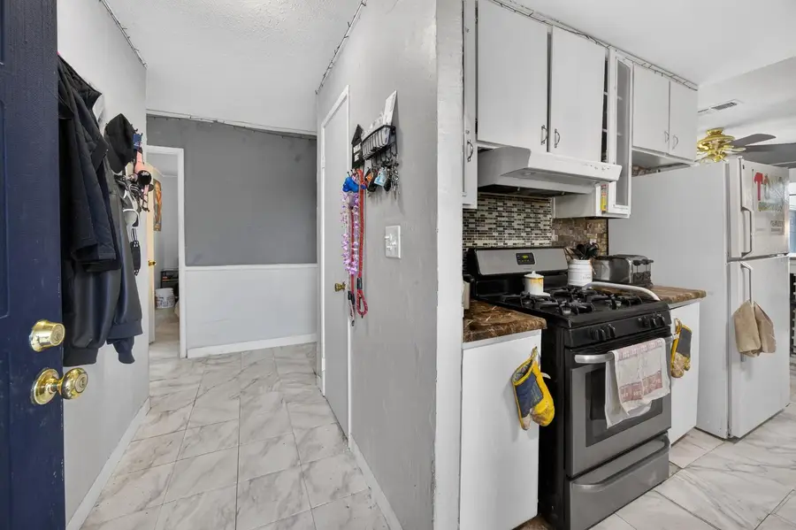 7518 Bowen Circle, Sacramento, CA 95822 - #2