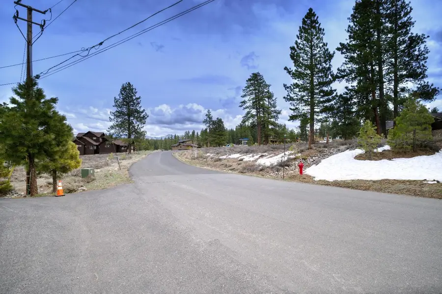 16197 Lance Drive, Truckee, CA 96161 - Image #2
