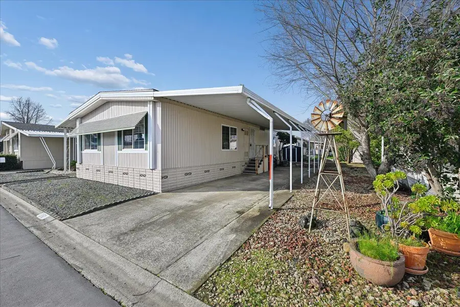 131 Hibiscus Avenue, Sacramento, CA 95828 - Image #2