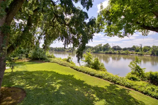 4625 Garden Highway, Sacramento, CA 95837