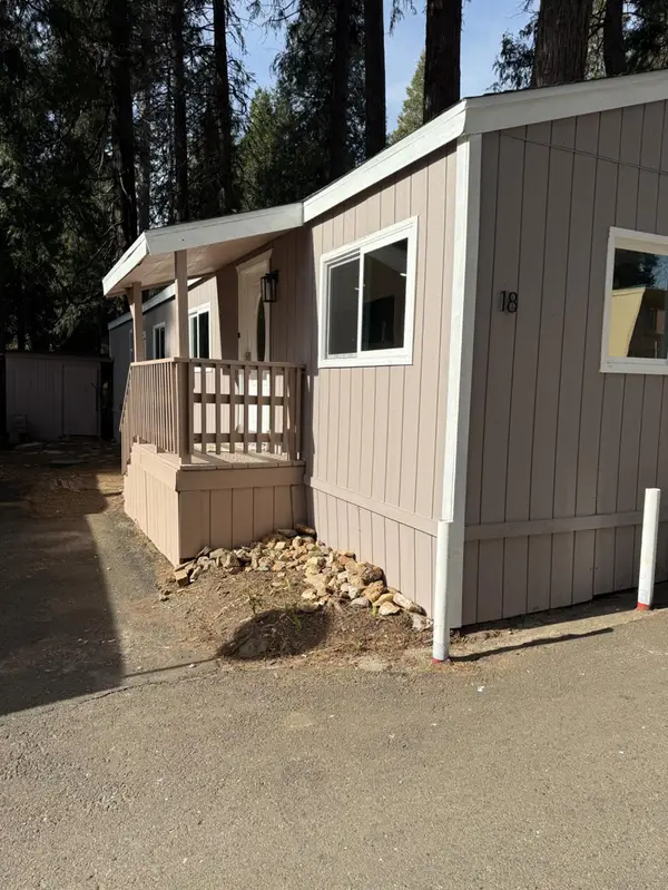 6060 Pony Express Trail #18, Pollock Pines, CA 95726