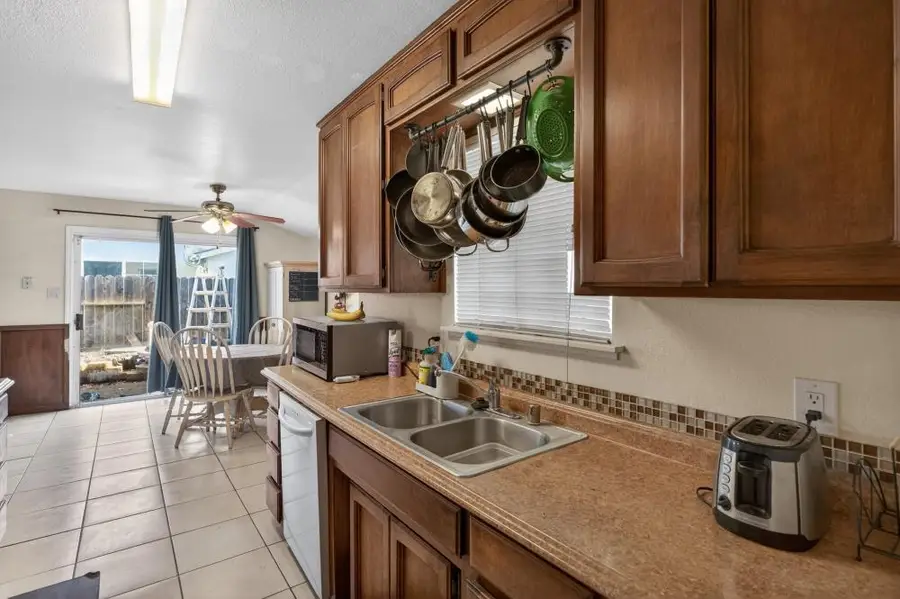 10613 Olson Drive, Rancho Cordova, CA 95670 - #3