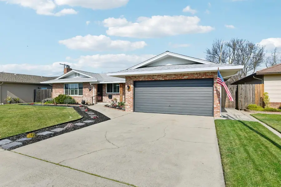 525 Connie Street, Lodi, CA 95240 - Image #2