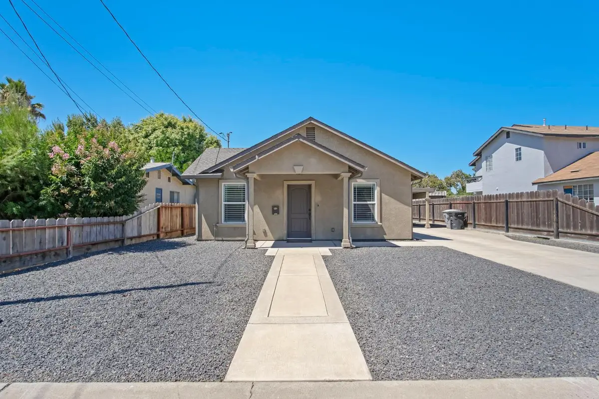 1529 Mitchell Avenue, Escalon, CA 95320 - #1