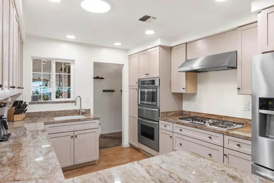 7230 Linda Sue Way, Citrus Heights, CA 95621 - Image #2