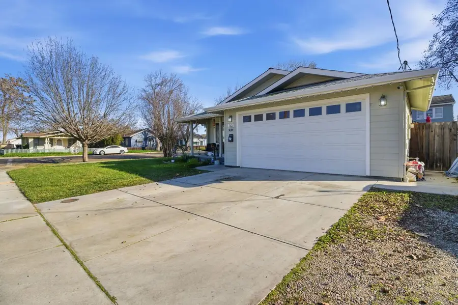 712 5th Avenue, Gustine, CA 95322 - #2
