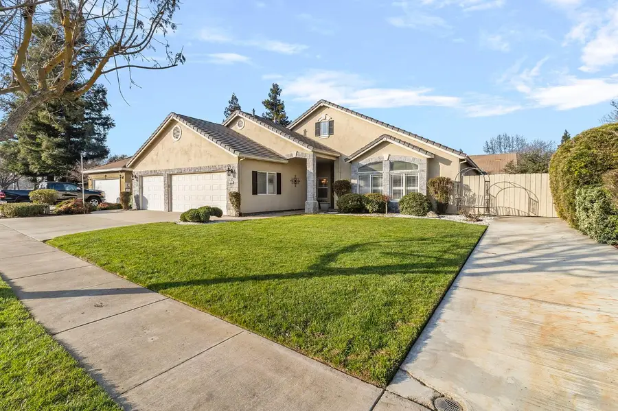 1663 Alex Way, Turlock, CA 95382 - #2