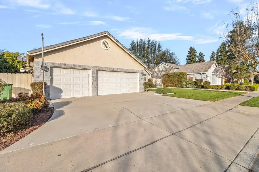 1663 Alex Way, Turlock, CA 95382 - #3