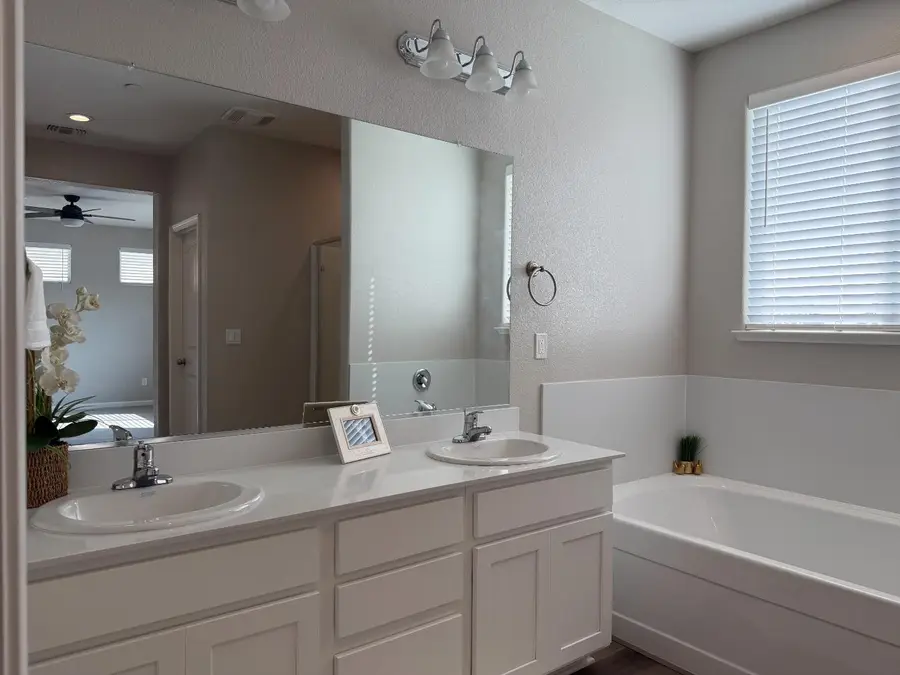 826 Courtney, Merced, CA 95348 - Image #2