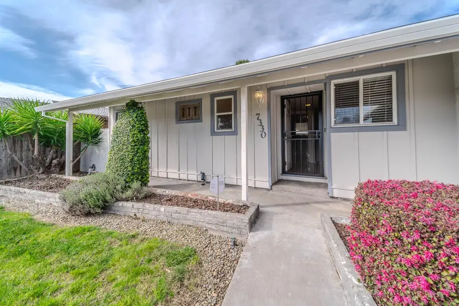 7330 Tamoshanter Way, Sacramento, CA 95822 - #2