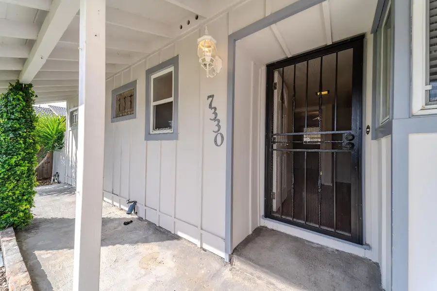 7330 Tamoshanter Way, Sacramento, CA 95822 - #3