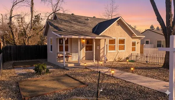 277 Santiago Avenue, Sacramento, CA 95815