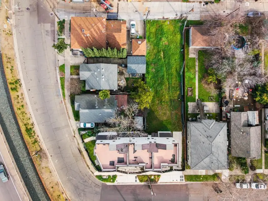 2031 30th Street, Sacramento, CA 95817 - Image #3