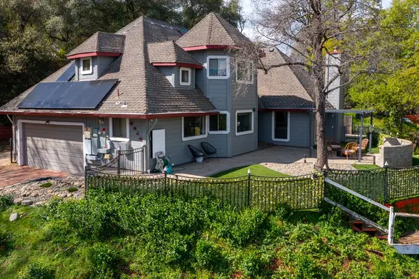 3218 Cambridge Road, Cameron Park, CA 95682