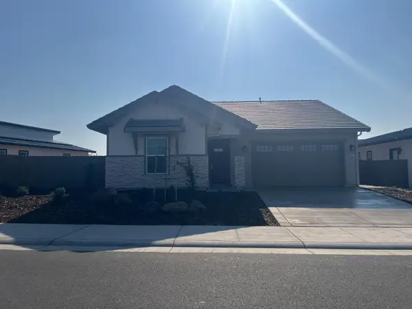 9001 Elliott Springs Drive, Elk Grove, CA 95624