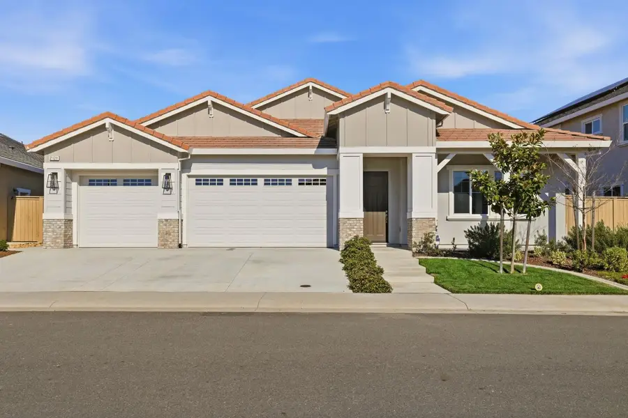 2121 Arbor Ridge Drive, Roseville, CA 95747 - Image #3