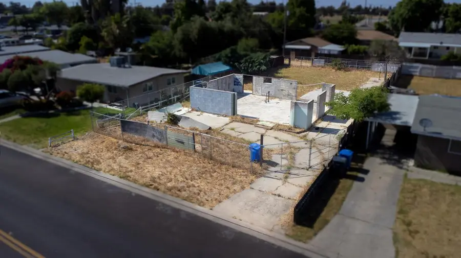 125 Hedstrom Road, Turlock, CA 95382 - #2