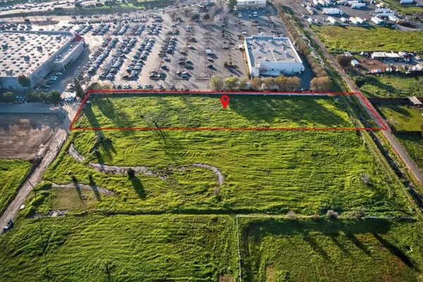 7711 Lenhart Road, Sacramento, CA 95828