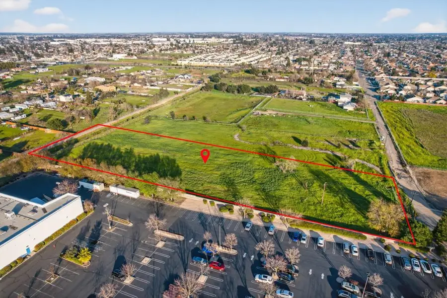 7711 Lenhart Road, Sacramento, CA 95828 - Image #2