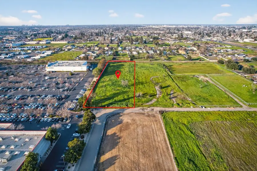 7711 Lenhart Road, Sacramento, CA 95828 - Image #3