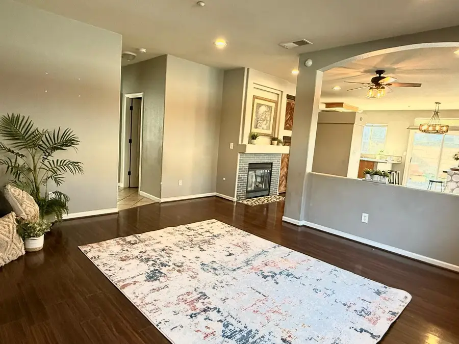 808 Atwell Circle, Woodland, CA 95776 - #2