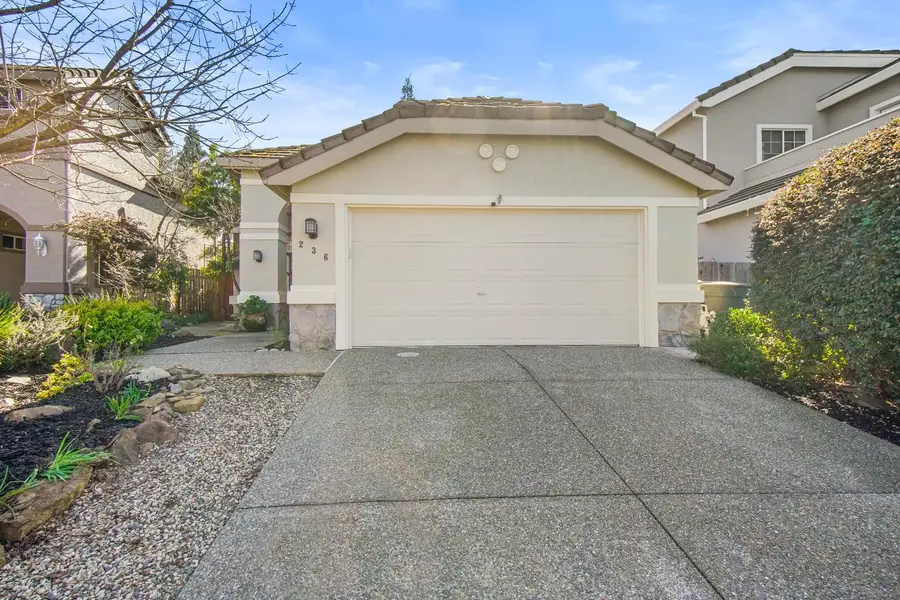 236 Rochelle Court, Roseville, CA 95661 - #2