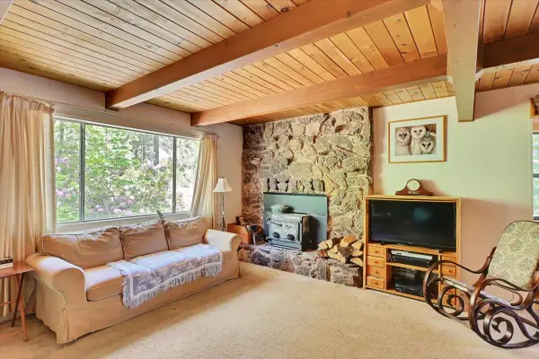 11306 Winding Way, Clipper Mills, CA 95930