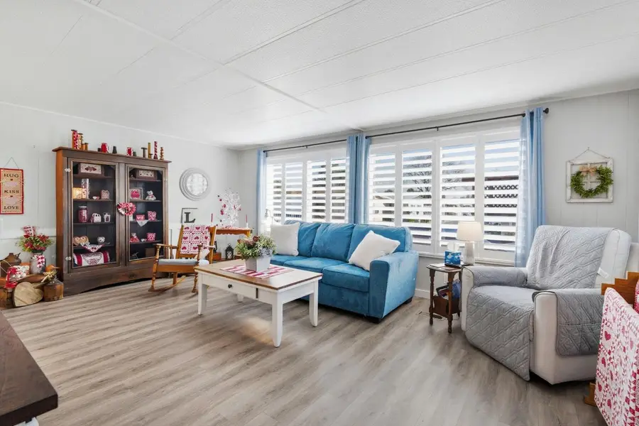 5 Leisureville, Woodland, CA 95776 - Image #2