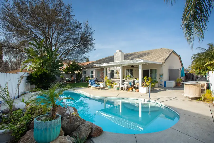 1876 Mccune Ave, Yuba City, CA 95993 - #2