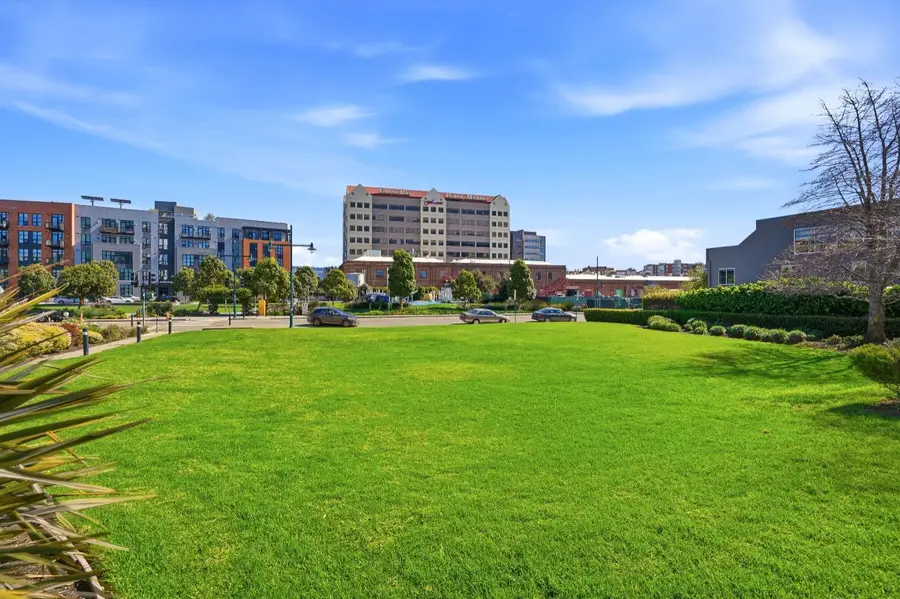 6363 Christie Avenue #717, Emeryville, CA 94608 - #3