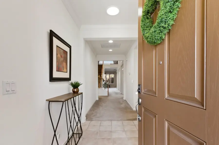 1047 Elsworth Way, Folsom, CA 95630 - #3