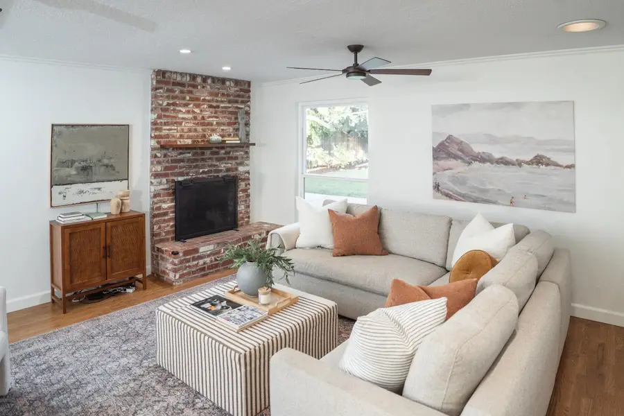 2596 Roslyn Way, Sacramento, CA 95821 - Image #2