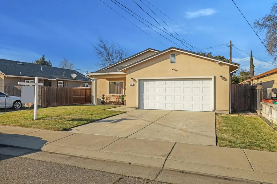321 E Euclid Avenue, Stockton, CA 95204 - #3