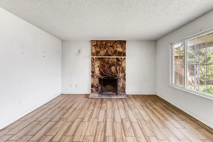 4028 Bairnsdale Way, Sacramento, CA 95826 - Image #3