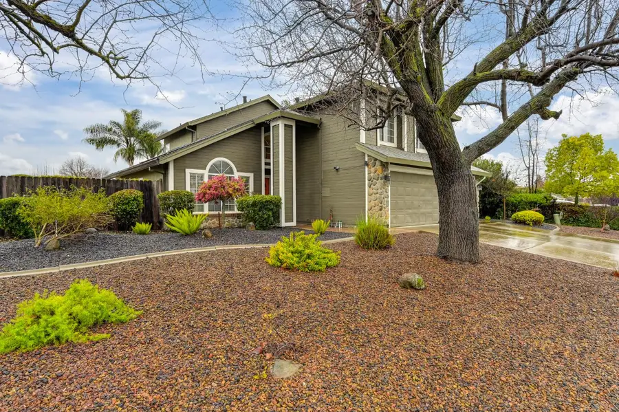 9512 Hutton Drive, Elk Grove, CA 95758 - #2