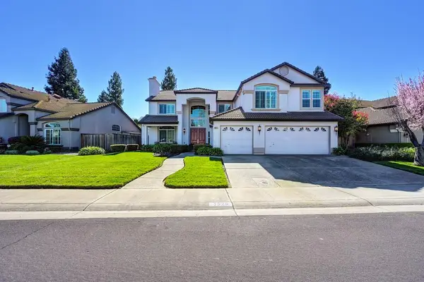 3526 Lake Terrace Drive, Elk Grove, CA 95758