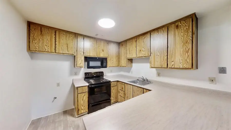 2 Topam Court, Sacramento, CA 95833 - #3